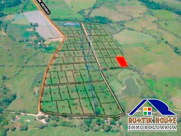 Imagen de LOTE ESQUINERO COLINAS DE COMPOSTELA